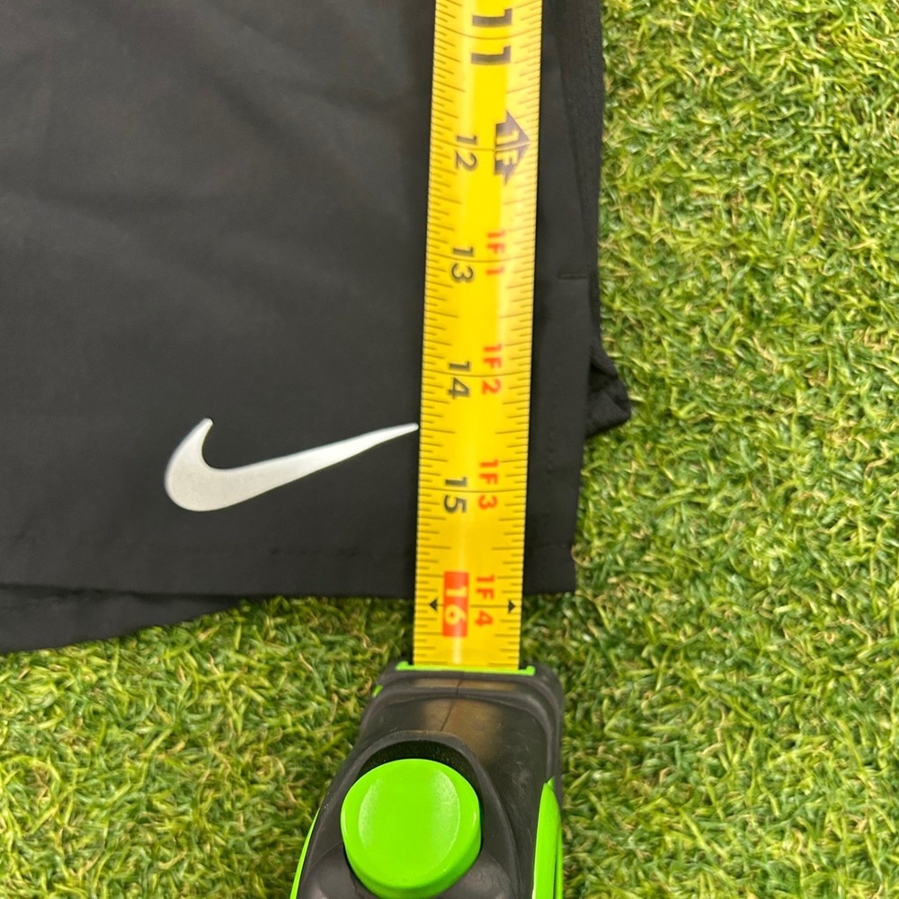 Nike Mens Dri-FIT Running Shorts Black 5 Inch Inseam Size Medium Pockets - Picture 7 of 7
